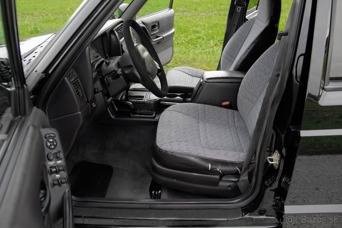 Jeep Cherokee XJ 4.0 2001 Sport / Na predaj - 10