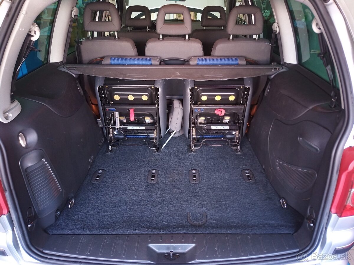 VW Sharan Automat 7 Miestne - 10