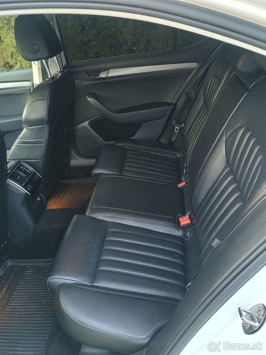 Škoda Superb - 10