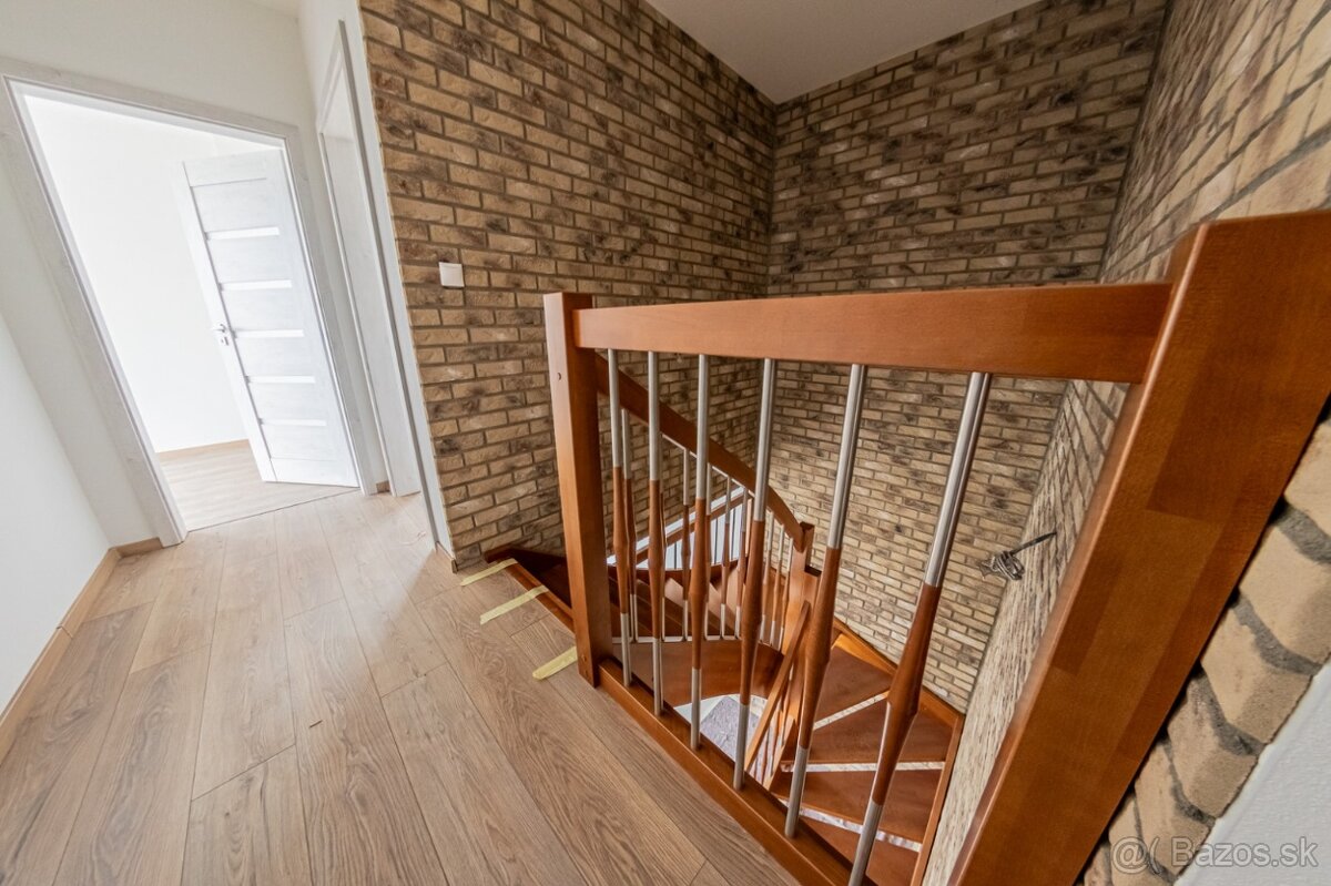 Predaj 4-izb. bytu – Šamorín, 123 m² + záhradka, 2x park. - 10