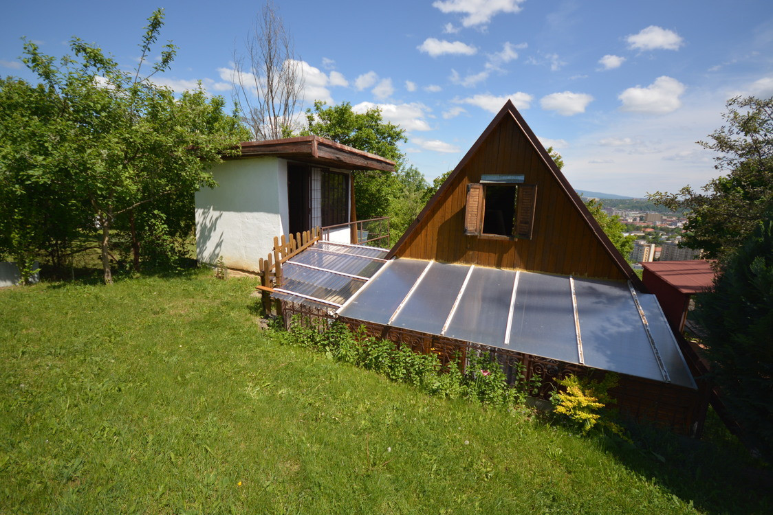 Výrazná zľava - Rekreačná chata na Baňa Bankov – príroda a v - 10