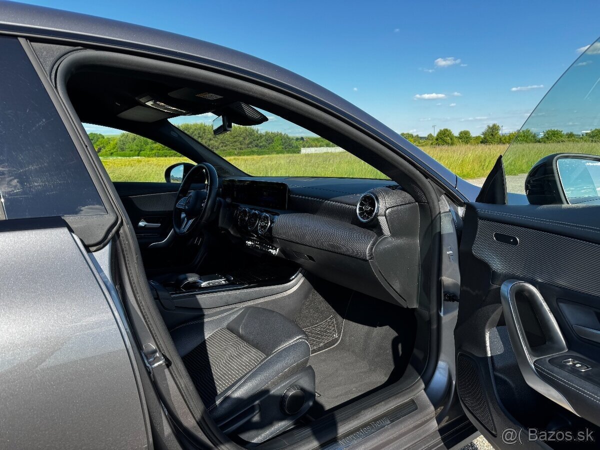 Mercedes Benz CLA Shooting Break-C118-10/2020 - 10