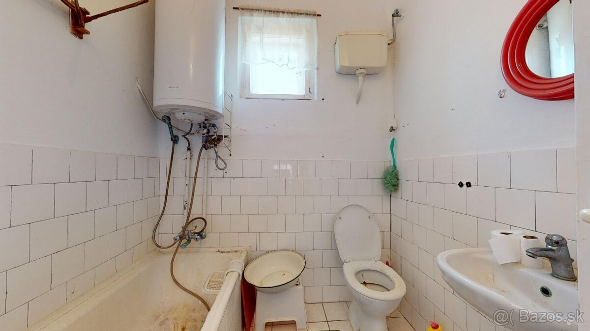 RODINNÝ DOM V NAJKRAJŠEJ ČASTI MESTA GÖNC, MAĎARSKO - 10