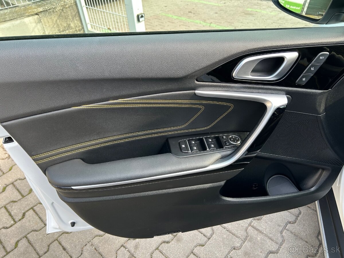 Kia XCeed 1.4 T-GDi Platinum A/T - 10