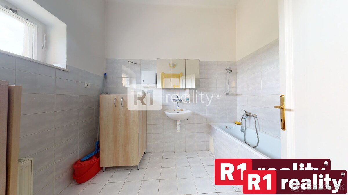 Administratívne, skladovacie priestory / Horná Streda pri Pi - 10