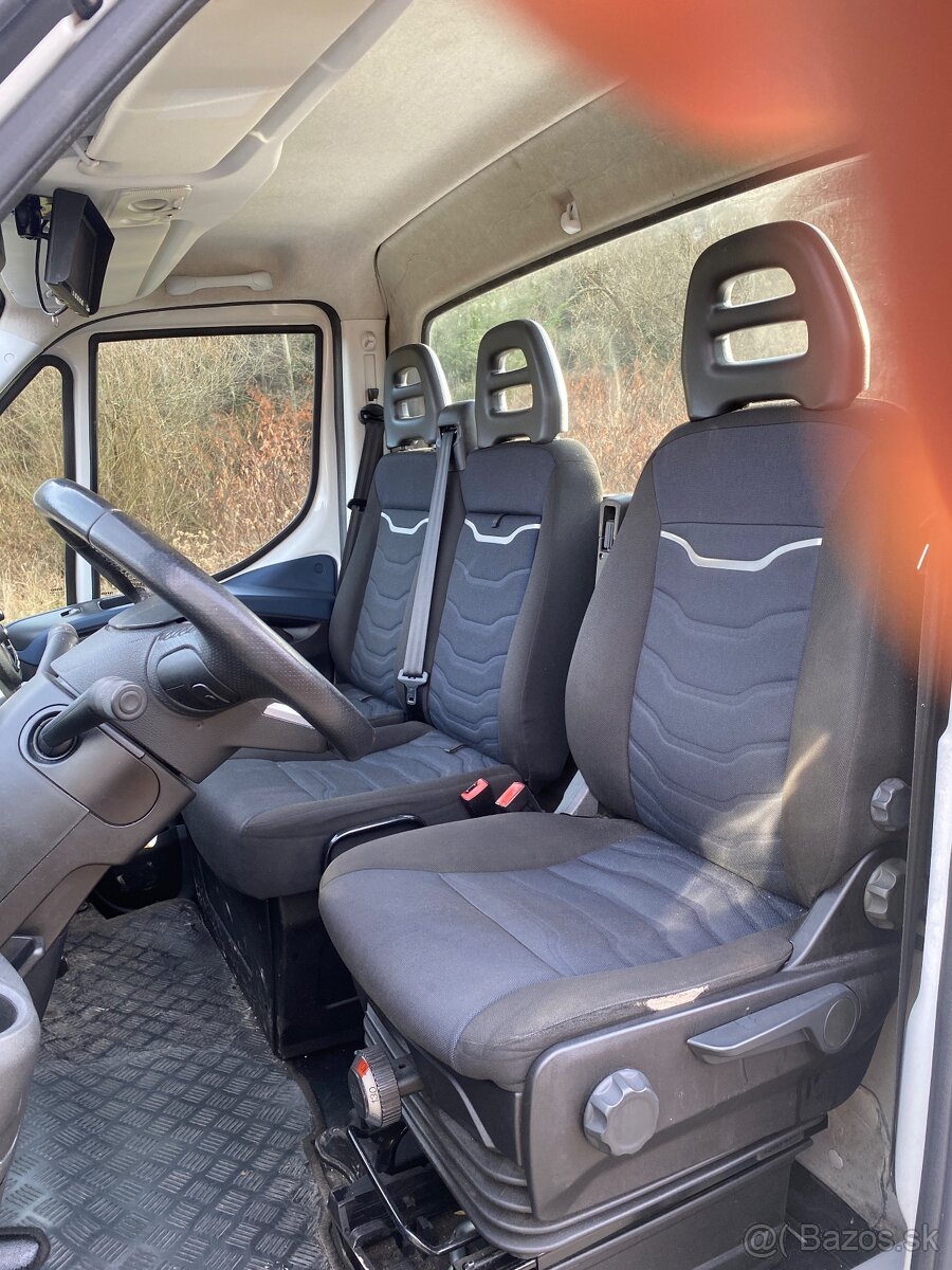 Iveco Daily Odtahovka 2.3 Hi-Matíc LED ACC - 10