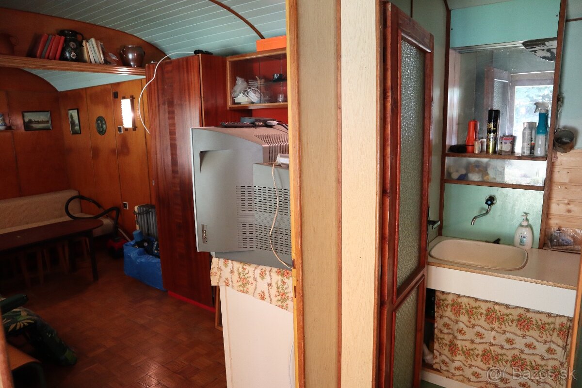 ZÁHRADKÁRSKA CHATA V LONE PRÍRODY - 10