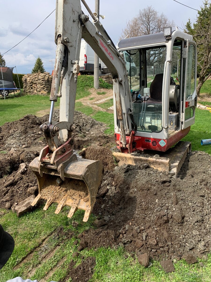 Takeuchi TB016 - 10