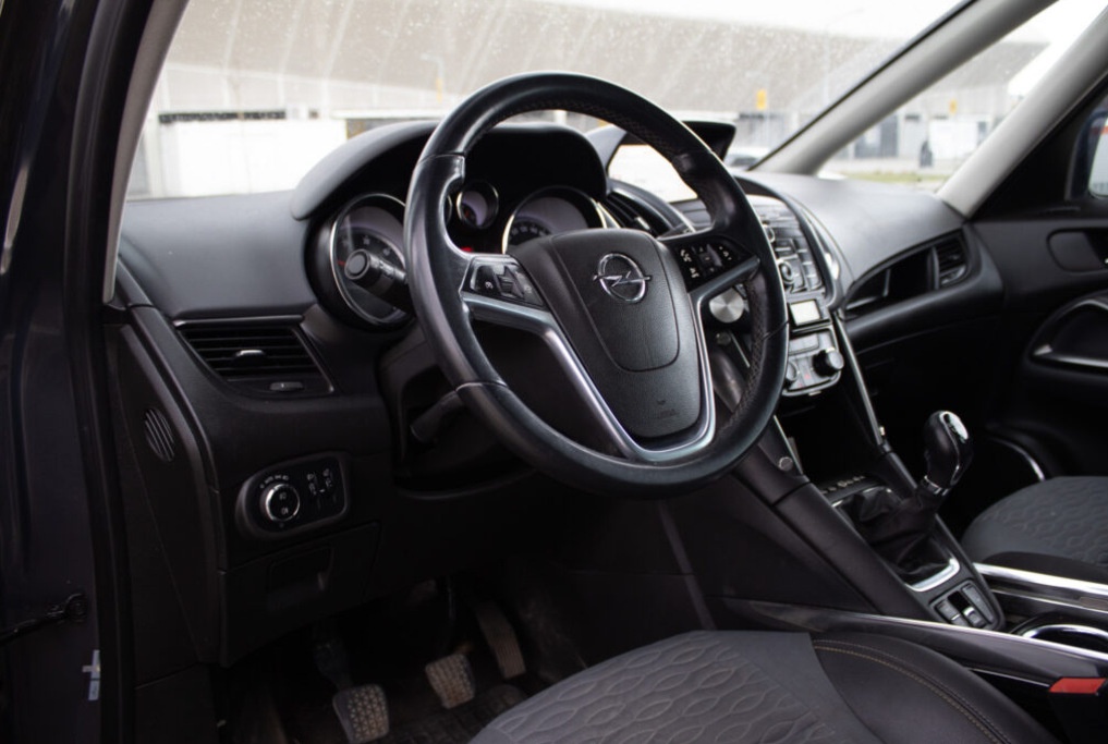 Opel Zafira 2013 - 10