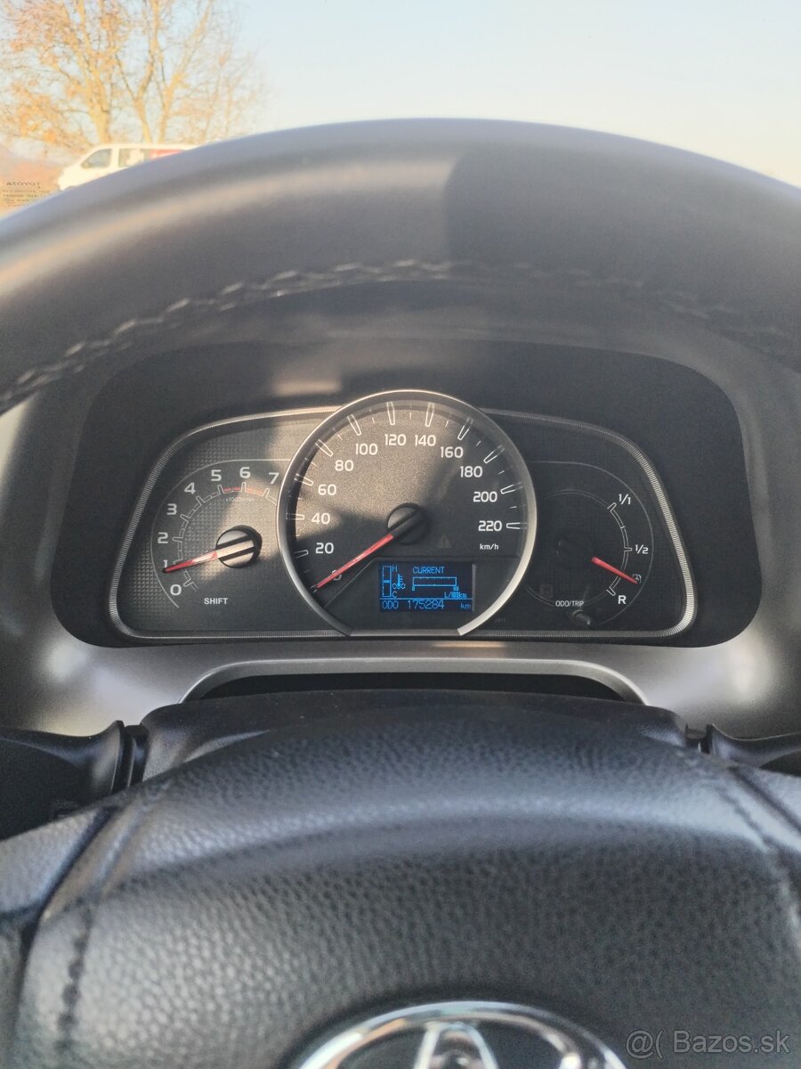 Toyota RAV4 2.0 nafta 91KW 4X4 - 10