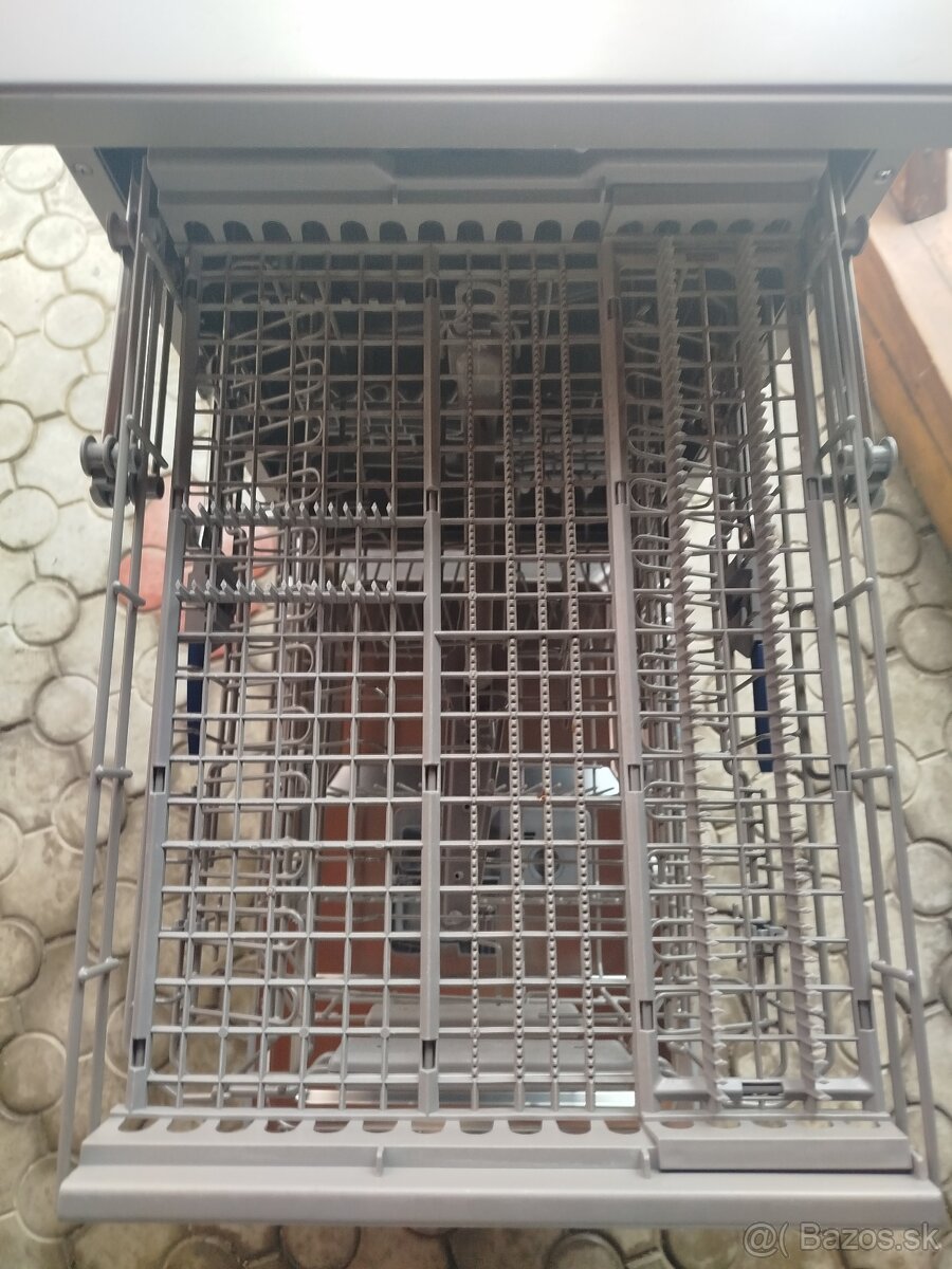 Predám PHILCO umývačku riadu - 10