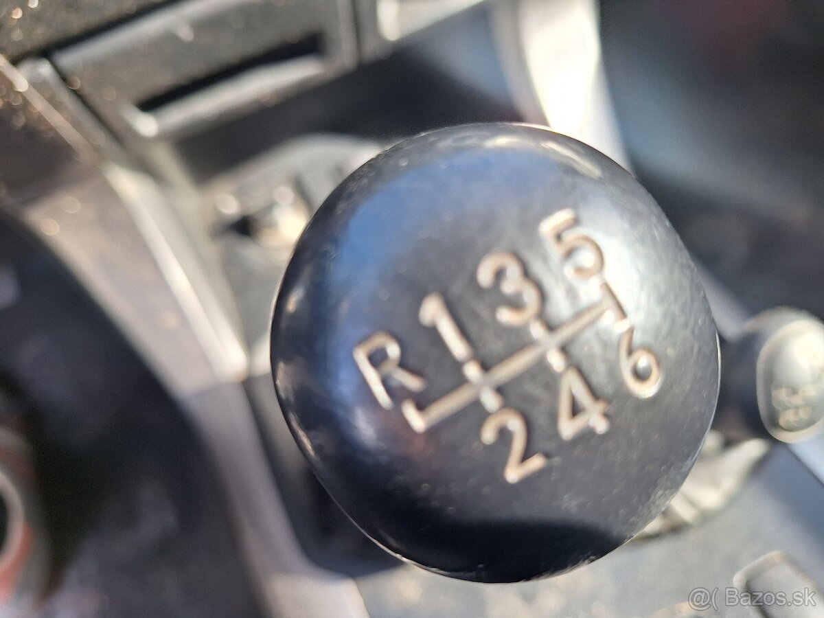 TOYOTA LAND CRUISER 3.0 DIESEL 4X4 NOVA STK EK 2027 - 10