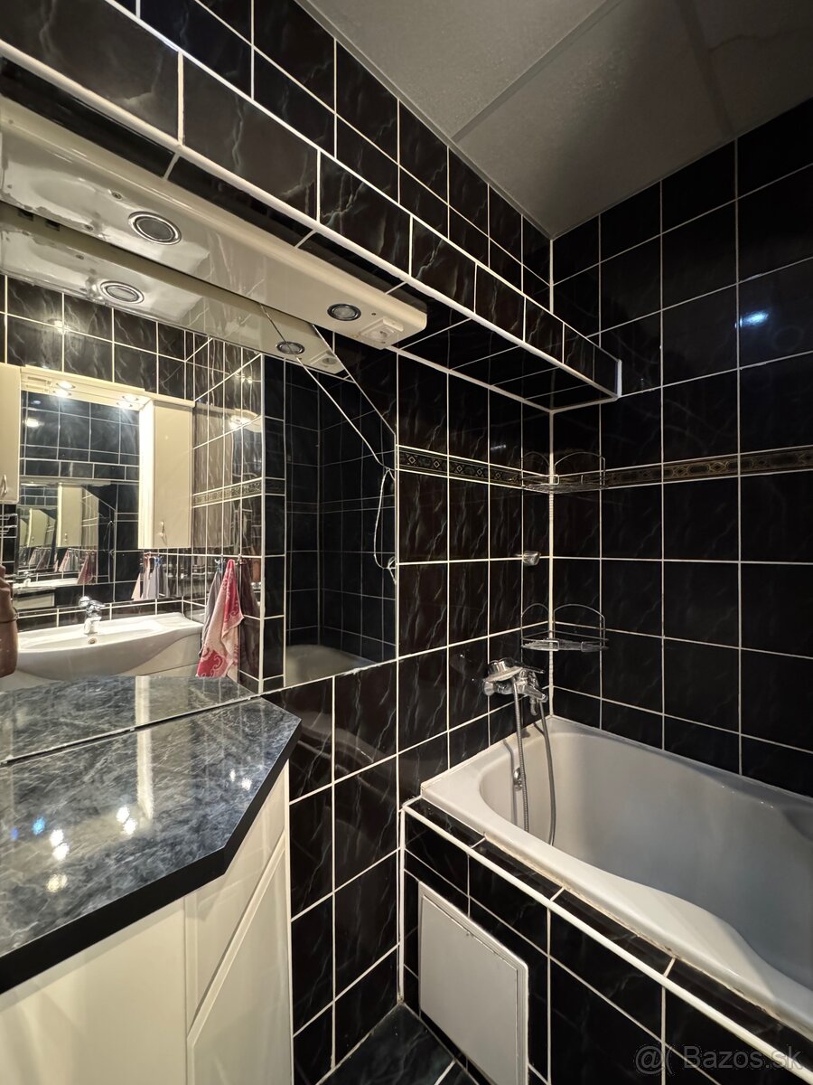 🏡 Na predaj 3-izbový byt - 10