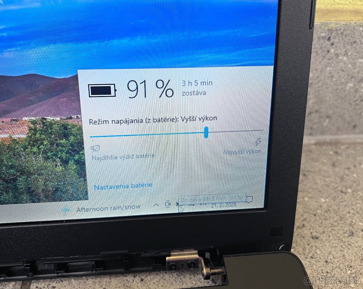 Asus X553M / Intel N2830 / 4GB RAM / 128GB SSD / 15.6" - 10