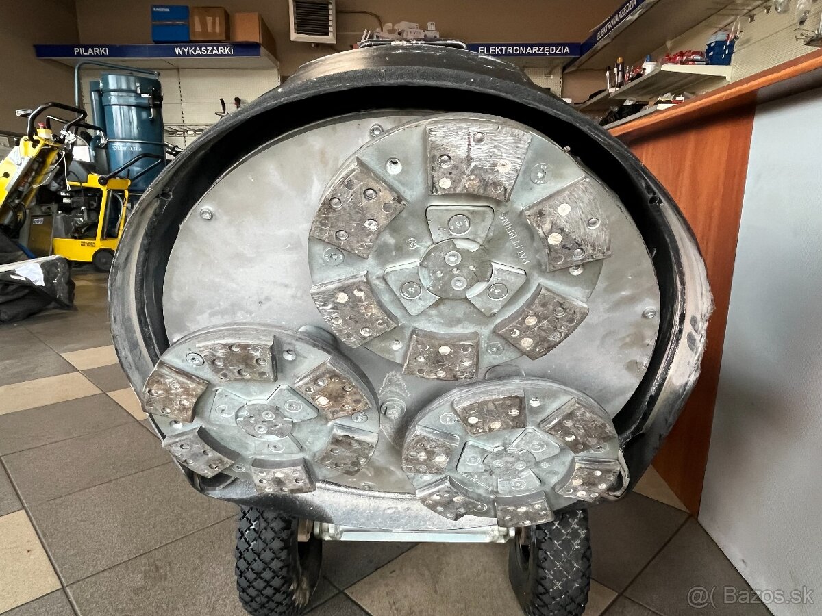 Planetarna bruska na beton HTC 500, Hladicka lesticka - 10