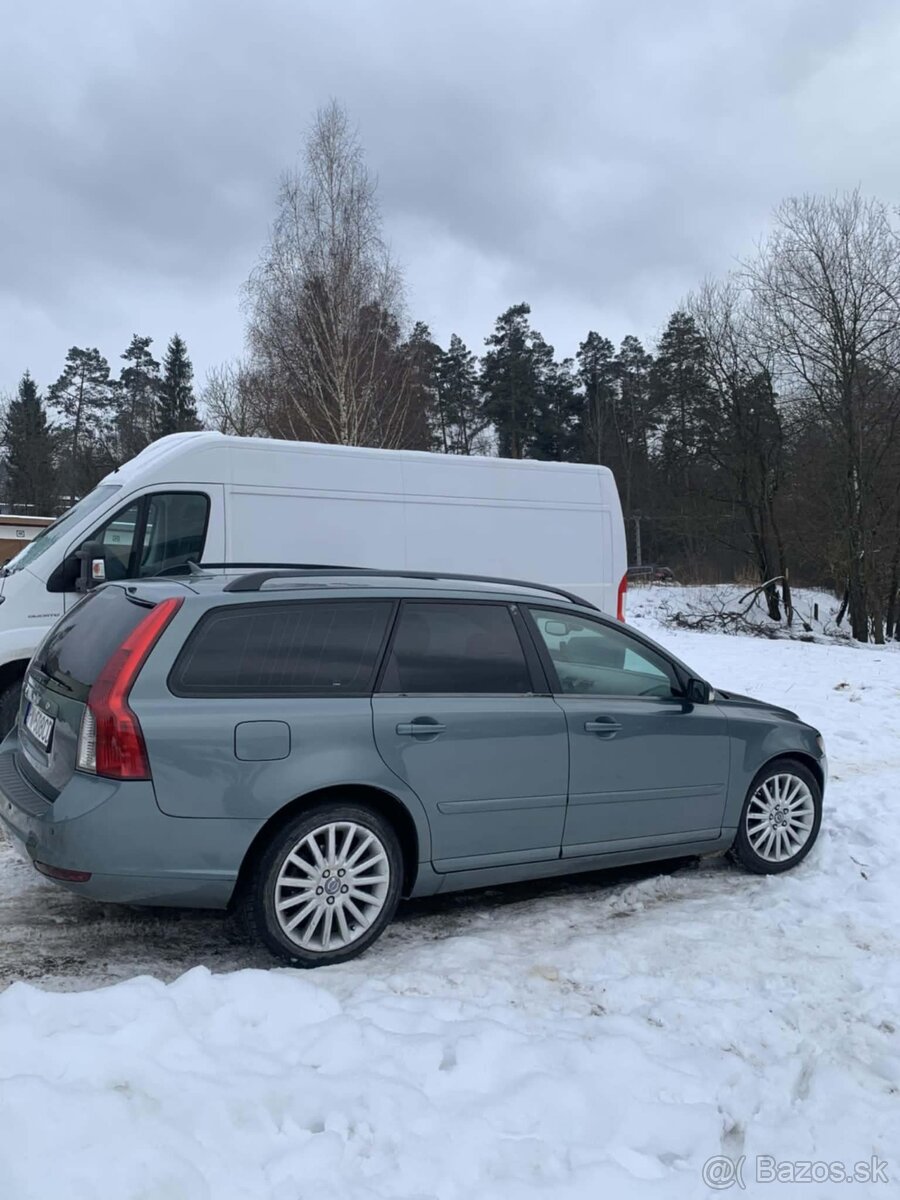 Volvo V50 - 10