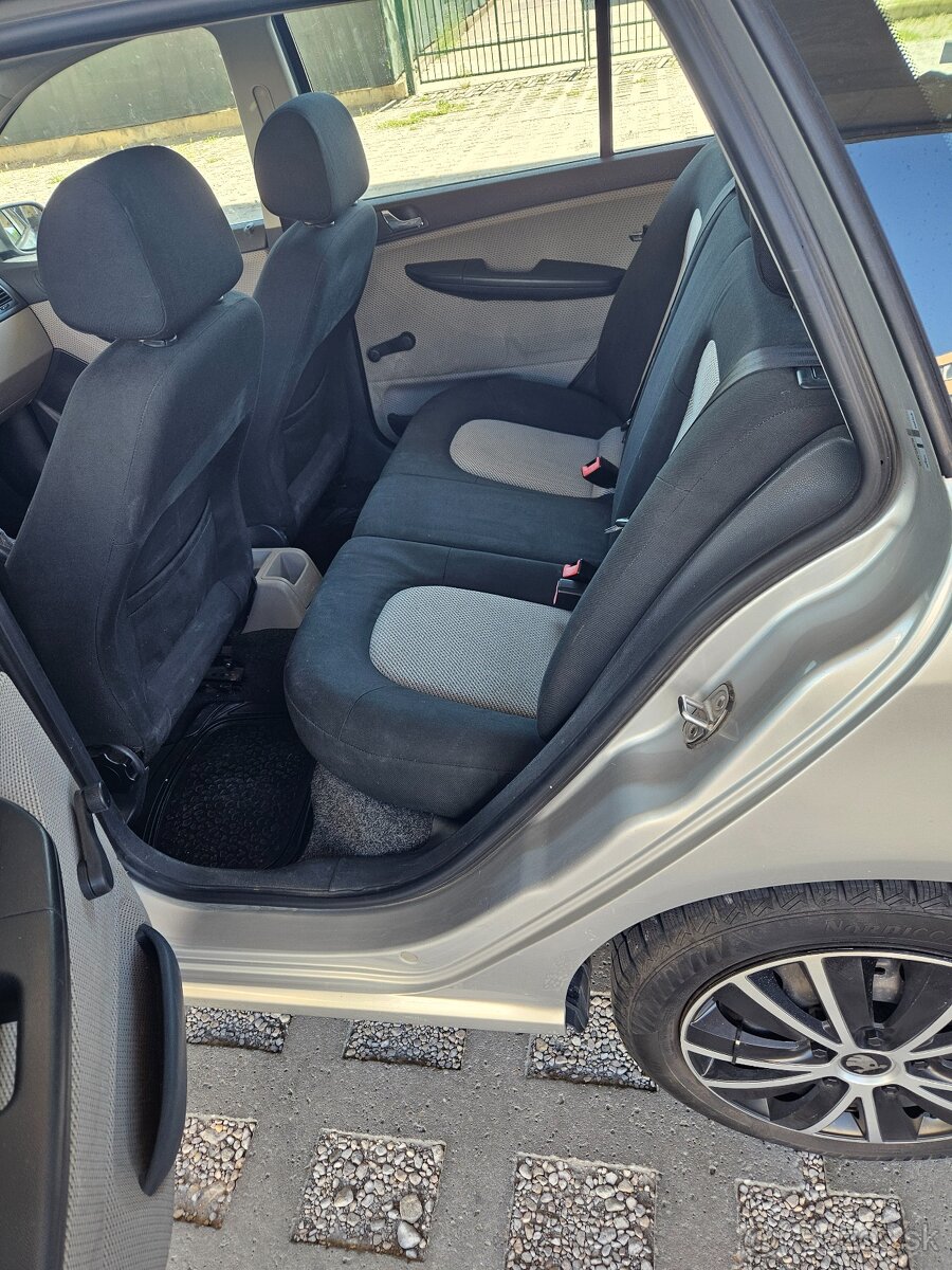Predam Škoda fabia 1 - 10