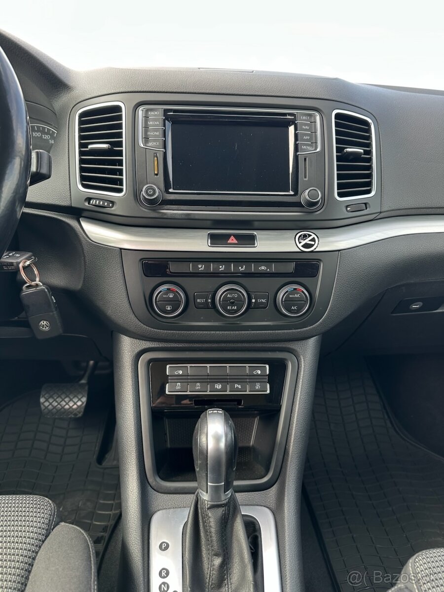 Volkswagen Sharan 2.0 CR, 110 kW, DSG, rok 2017, 7 miestne - 10