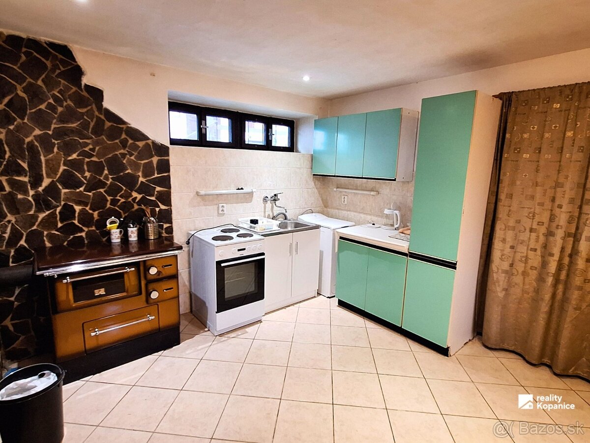 Chalupa na polosamote, Brezová pod Bradlom - 10