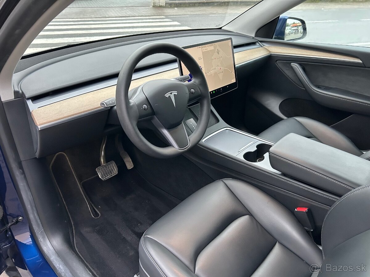 Tesla Model Y Dual Motor LongRange 75kWh 514 k pohon 4x4 - 10