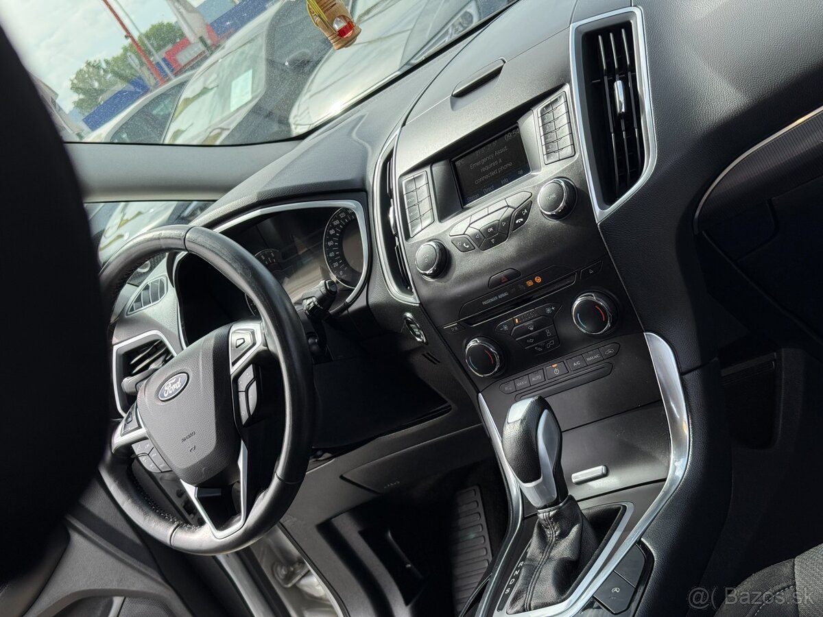 Ford S-Max - 10