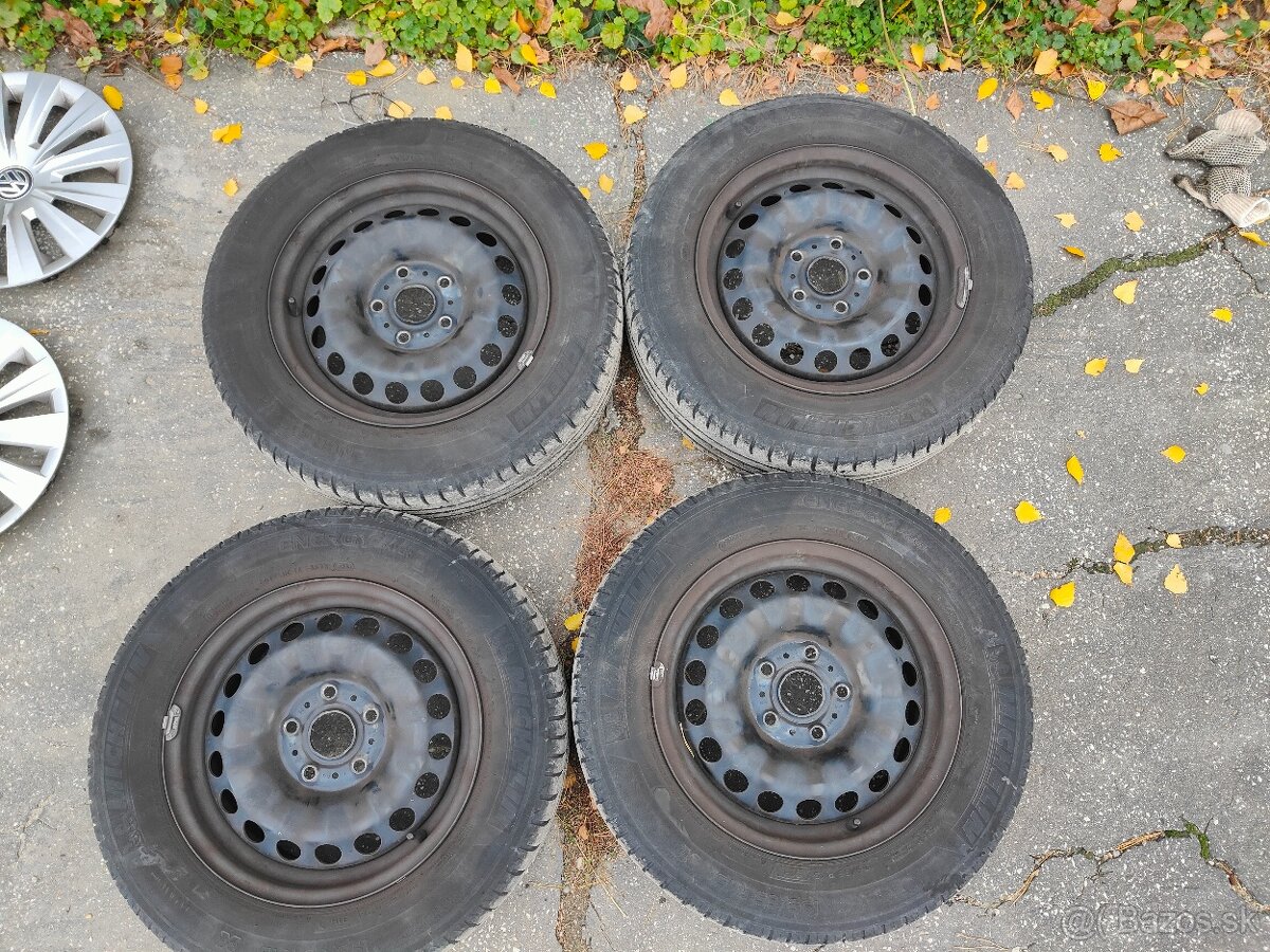 Sada plechovych diskov original VW + VW Puklice - 10