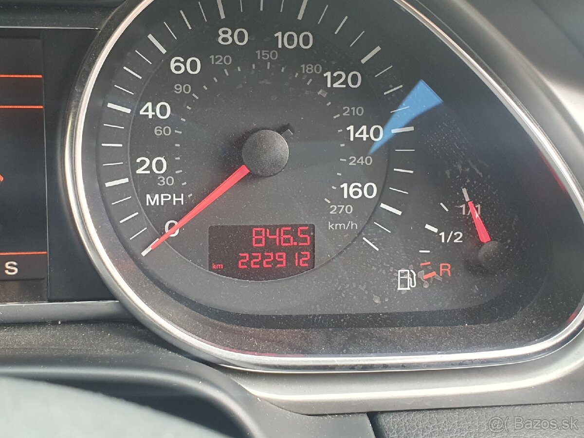 Audi Q7 - 10