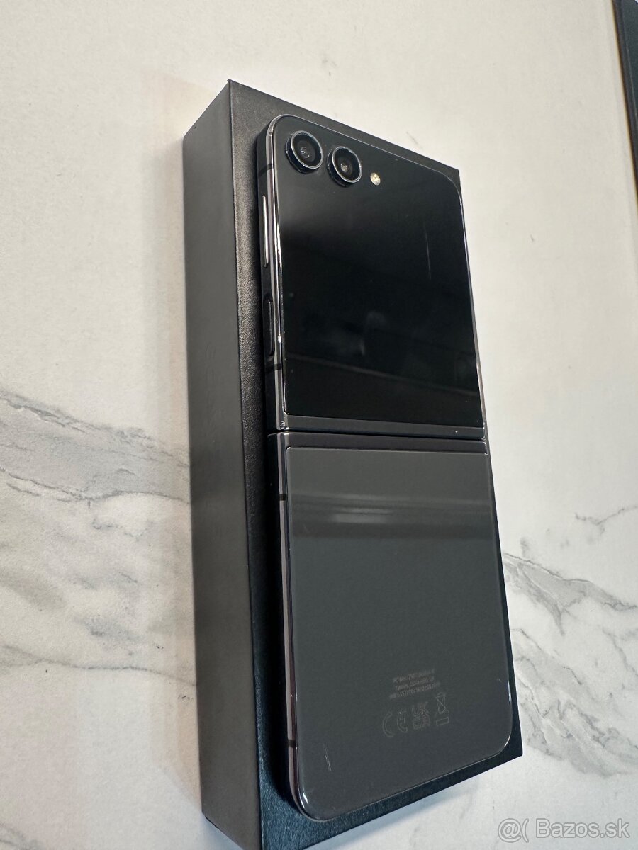 Samsung Galaxy Z Flip5 512GB Black - 10