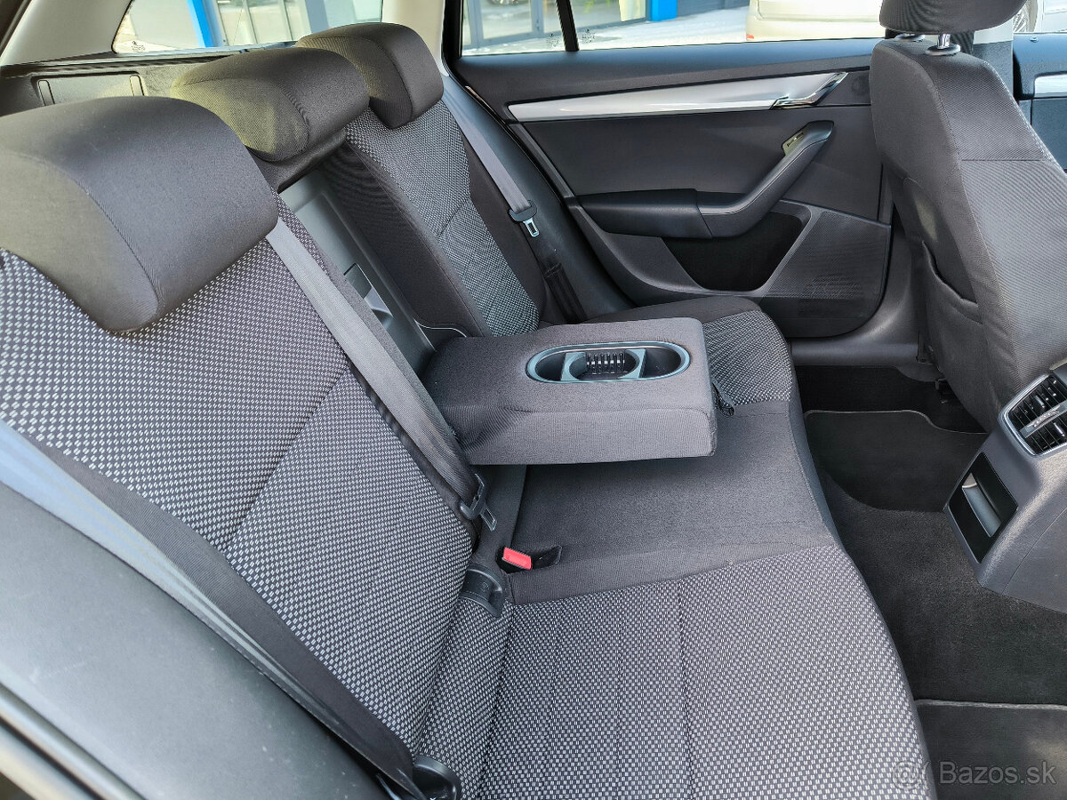 Škoda Octavia Combi 1.6TDI - DSG - 2014 - Ambition - 10