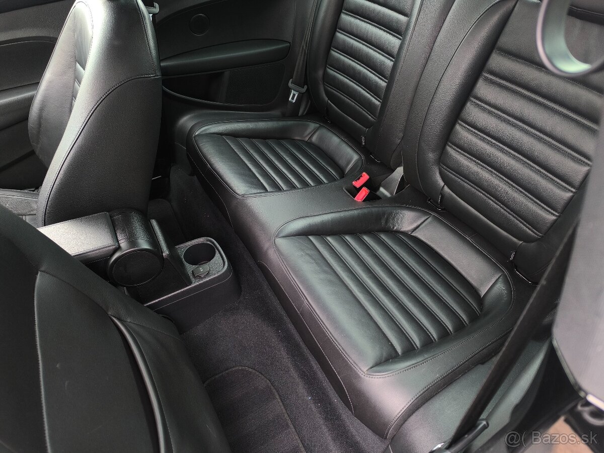 Volkswagen Beetle 2.0 TSI - 10