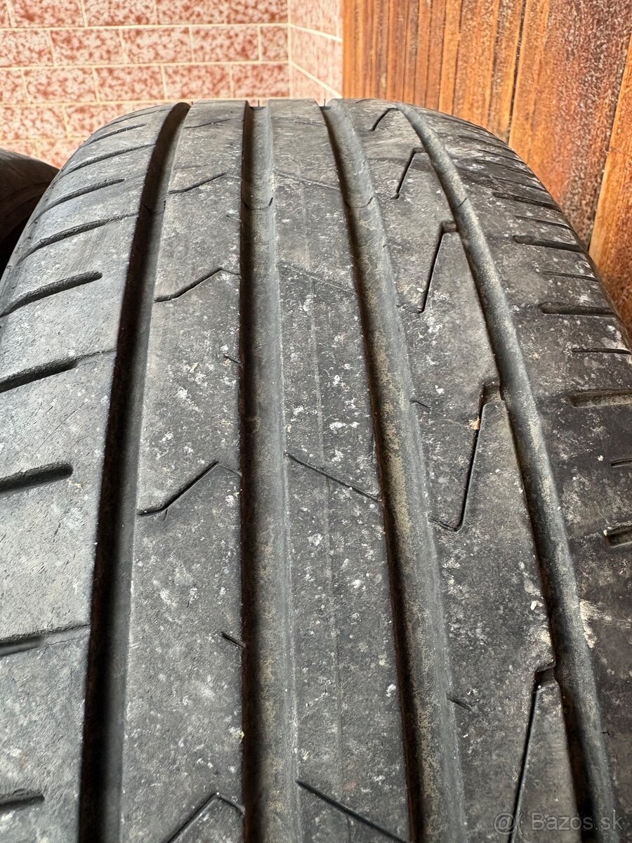 Letné pneumatiky 215/60 r16 - 10