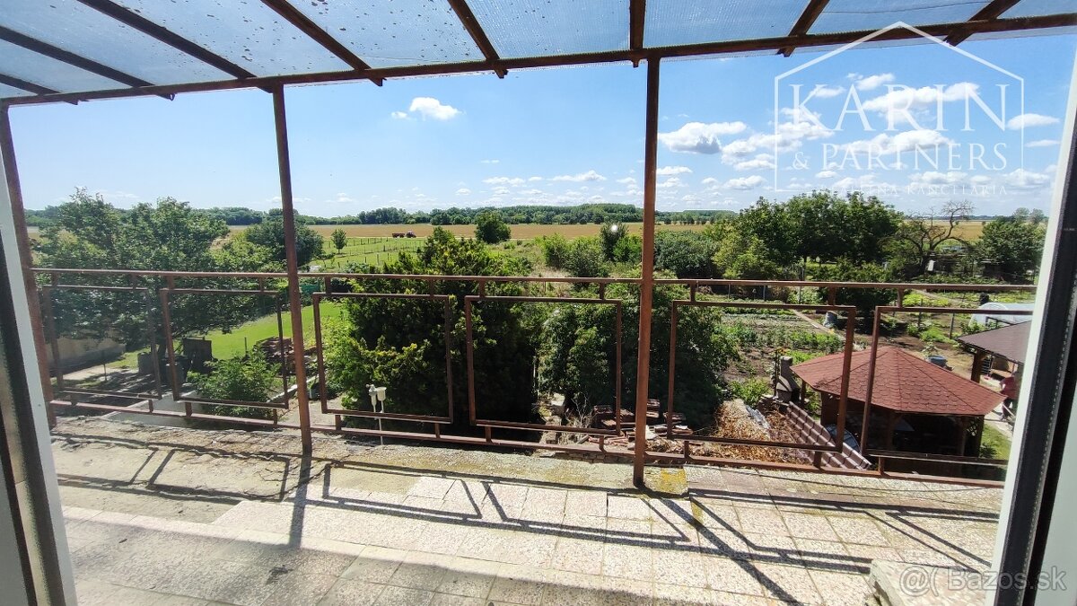 NA PREDAJ 7 izbový rodinný dom, Bánov - 10