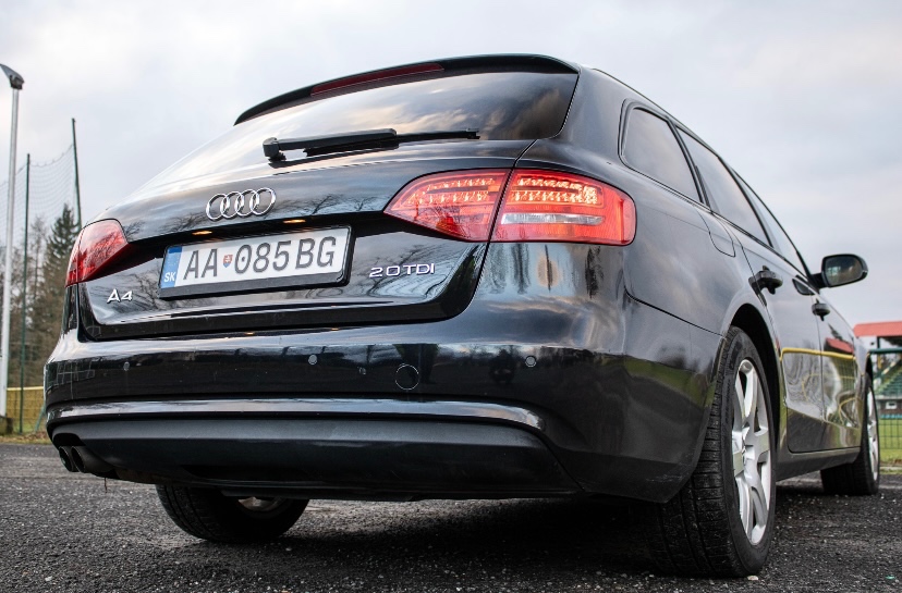 AUDI A4 AVANT 2.0 TDI AUTOMAT - 10