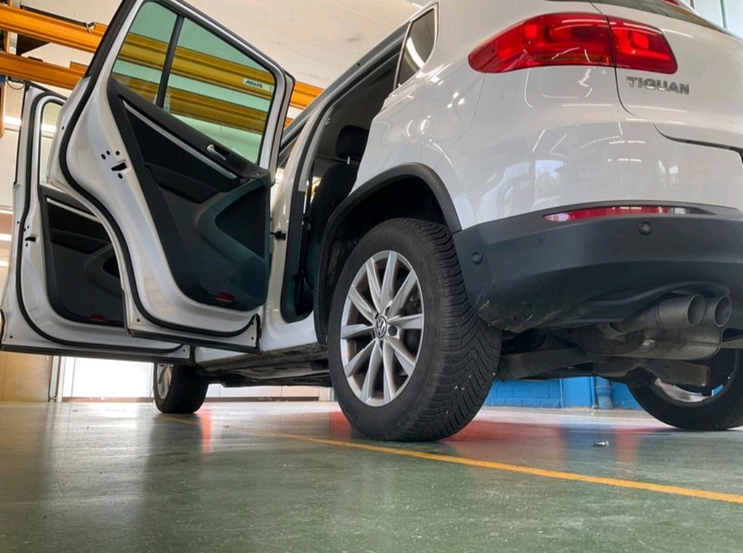 Volkswagen Tiguan 2.0tdi 103kw - 10