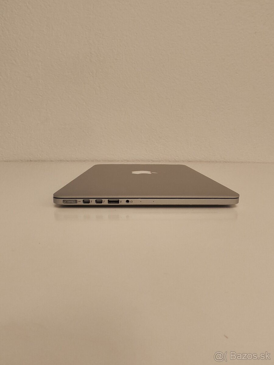 MacBook Pro A1502 – i5, 8 GB RAM, 256 GB SSD - 10