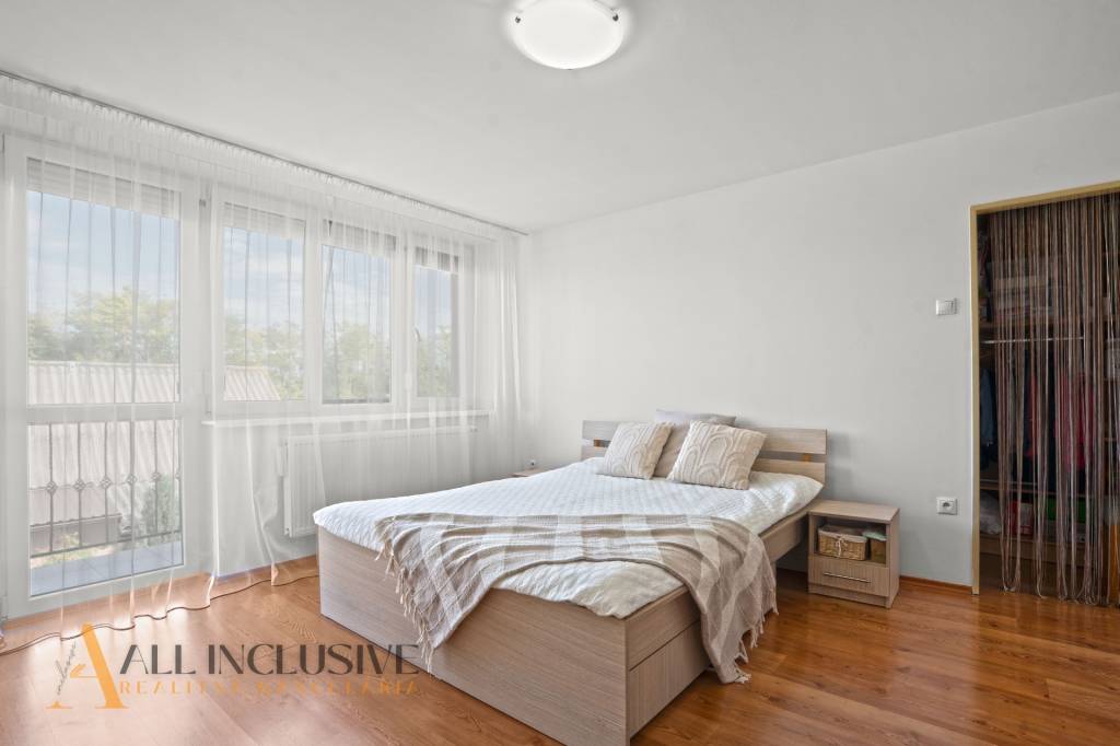 ALL INCLUSIVE | NA PREDAJ 5-IZBOVÝ RODINNÝ DOM, OHRADY - 10