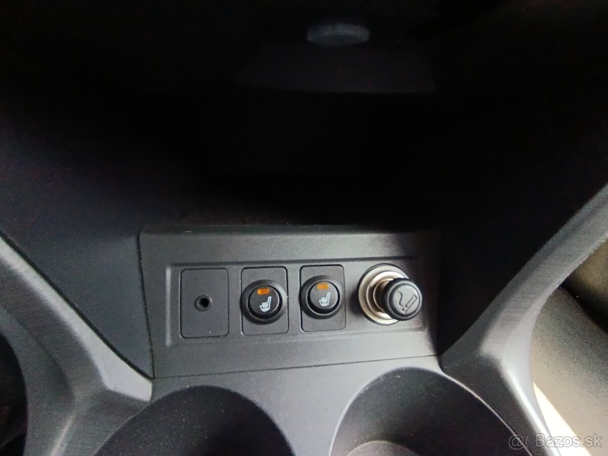 Toyota RAV4 2.2D 4WD 100kW/136PS, 4×4, M6 - 10