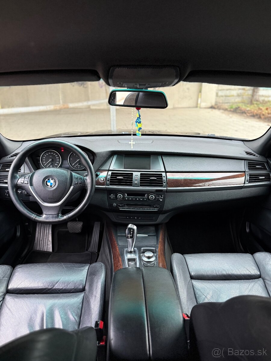 BMW X5 E70 - 10