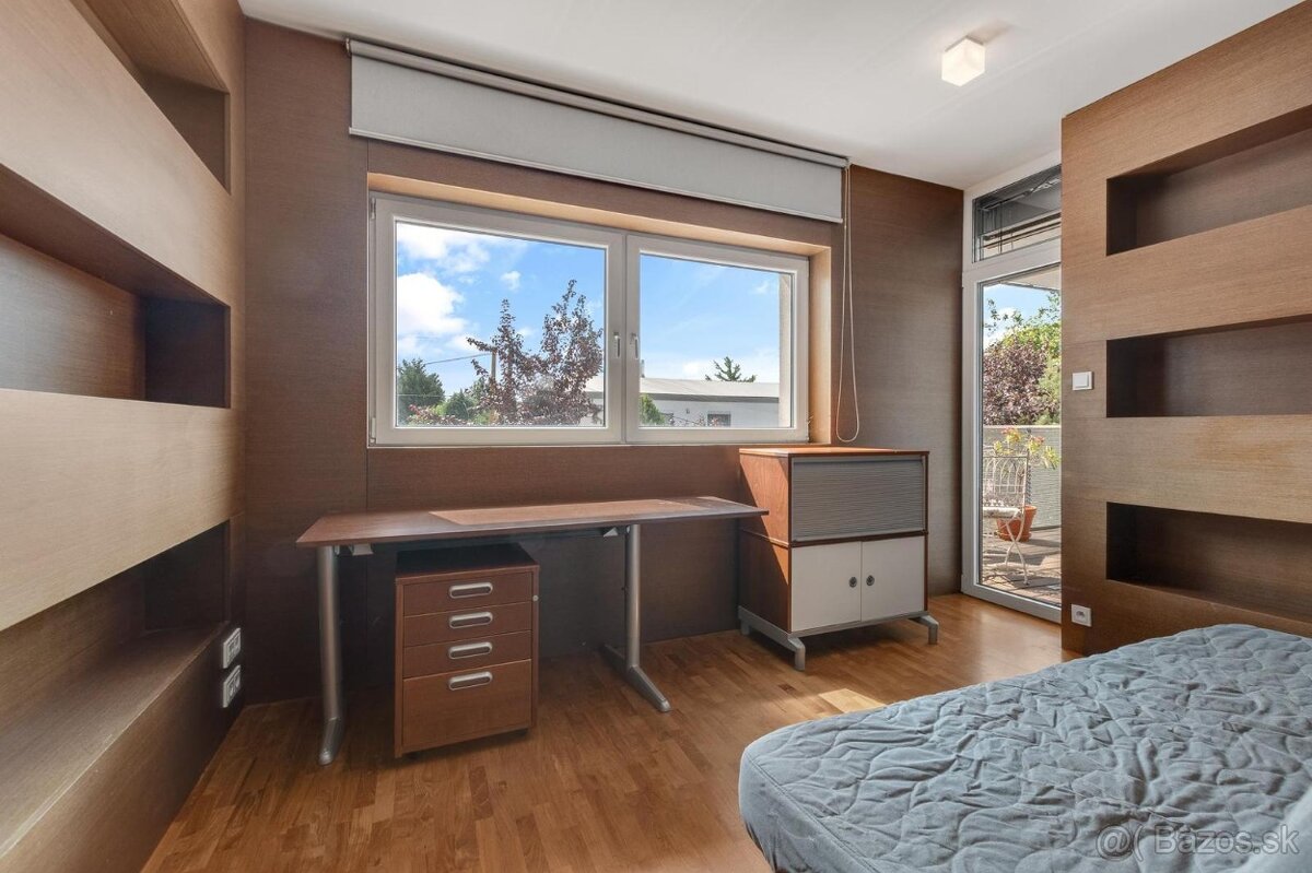 Ponúkame Vám na predaj 4 izb. byt, Ba - m.č.Staré Mesto. - 10