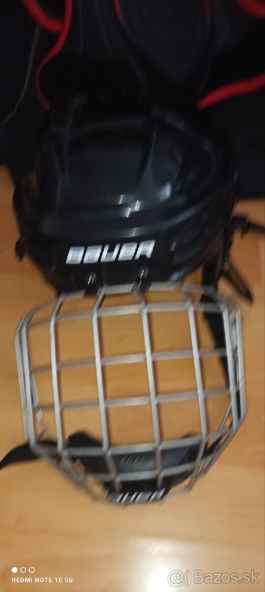 Hokejová výstroj - 10