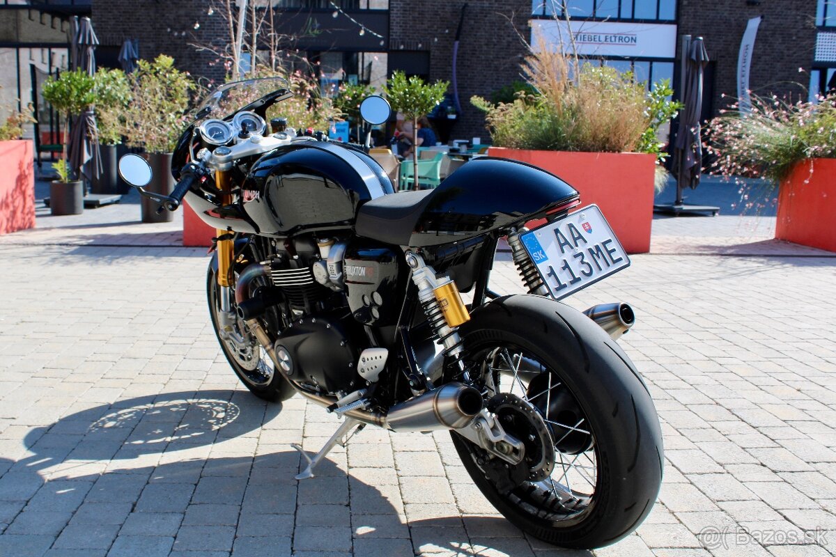 Triumph Thruxton RS 1200 Jet Black - 10