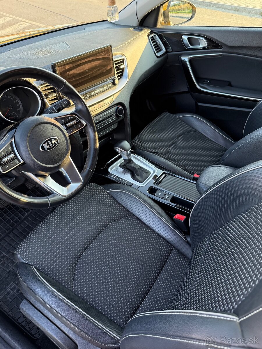 KIA xceed 1,6 - 10
