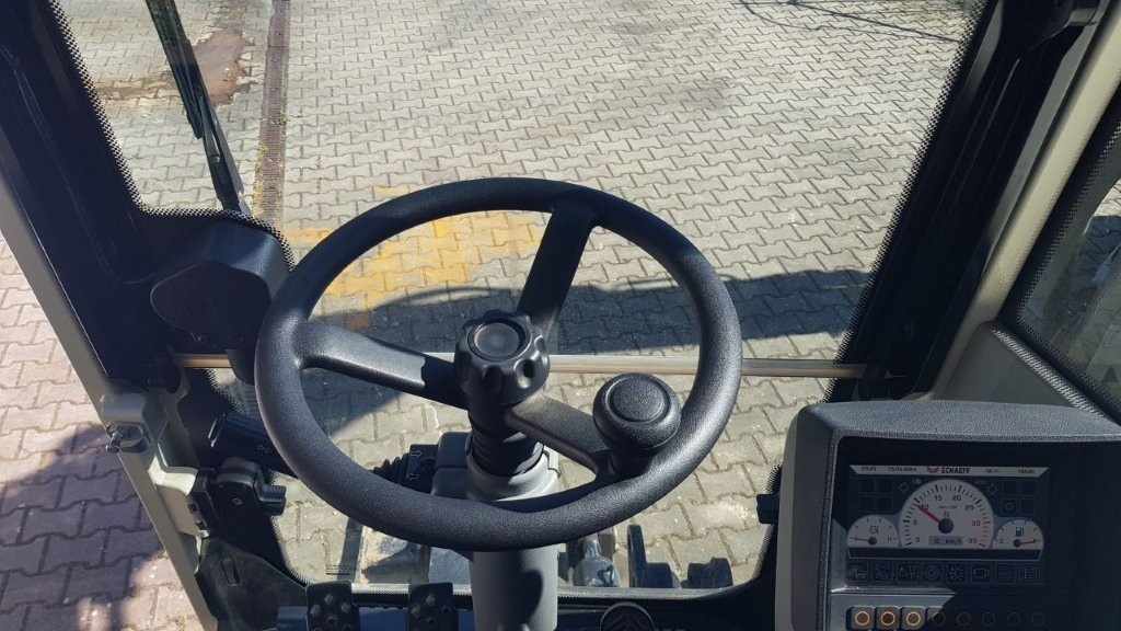 Kolové rypadlo Schaeff TW110 - 10