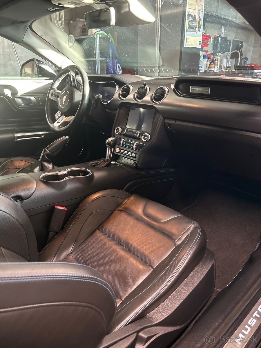 Ford Mustang 5.0 gt - 10