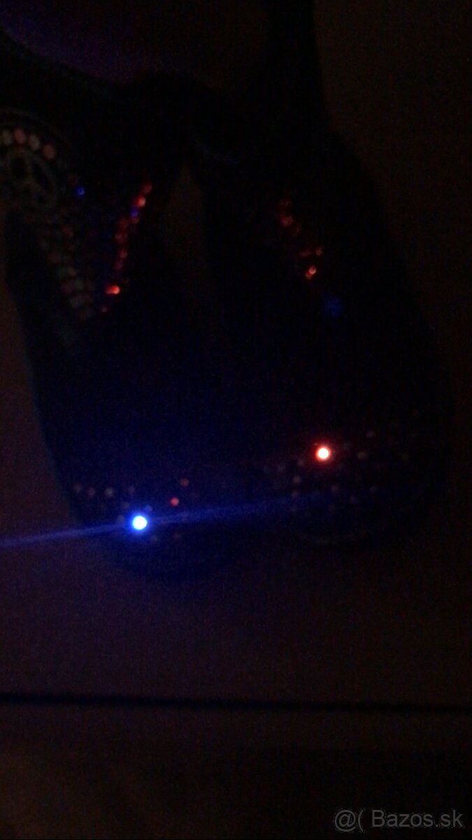 Blikajúce čižmy - 10