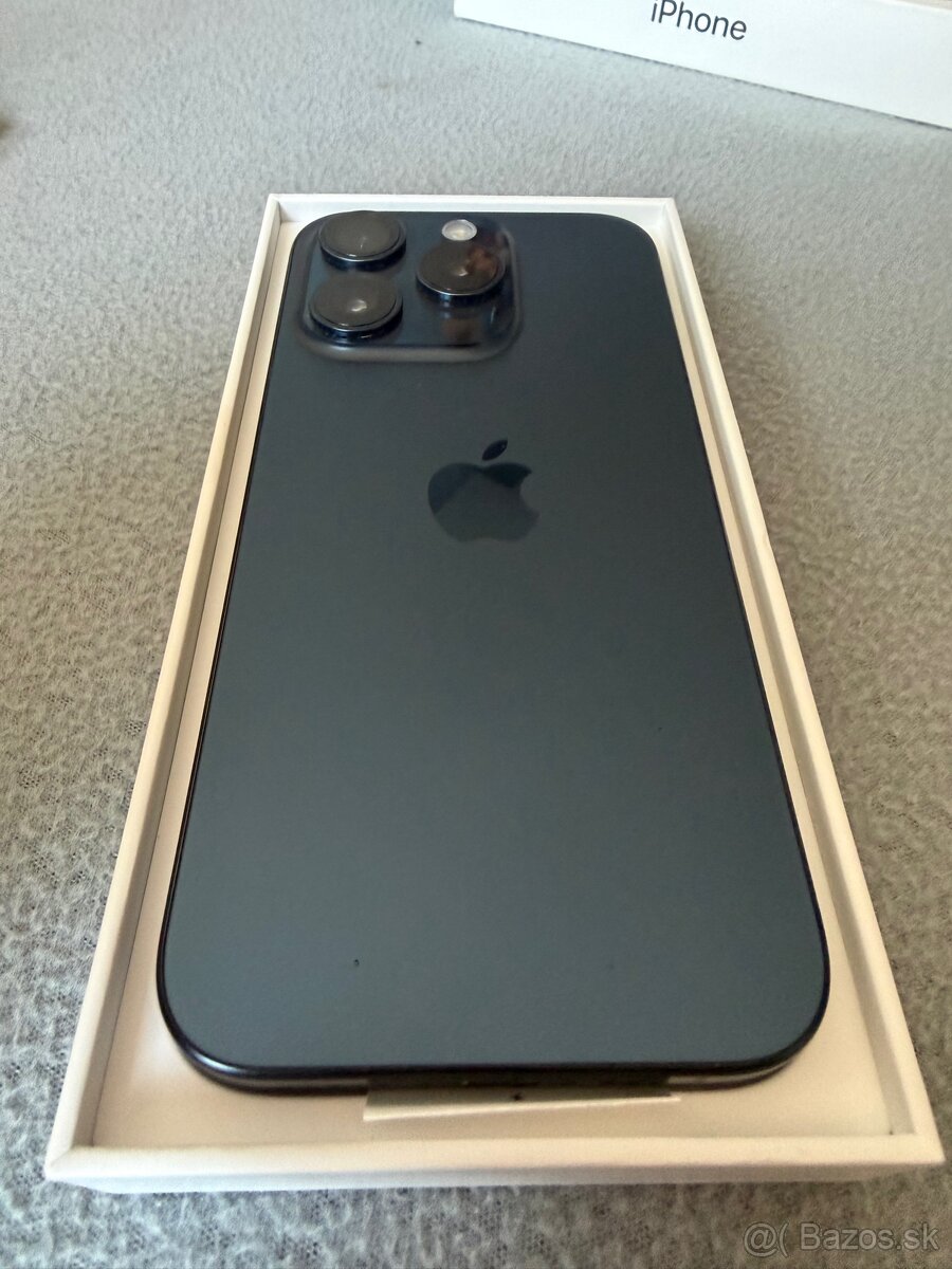iphone 15 pro 1TB blue titanium - 10