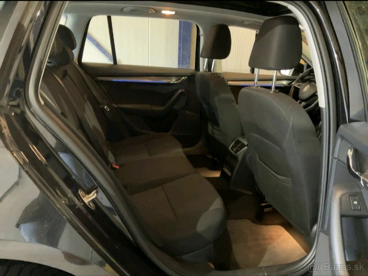 Skoda octavia 3 1.5 tsi 110kw elegance dsg - 10