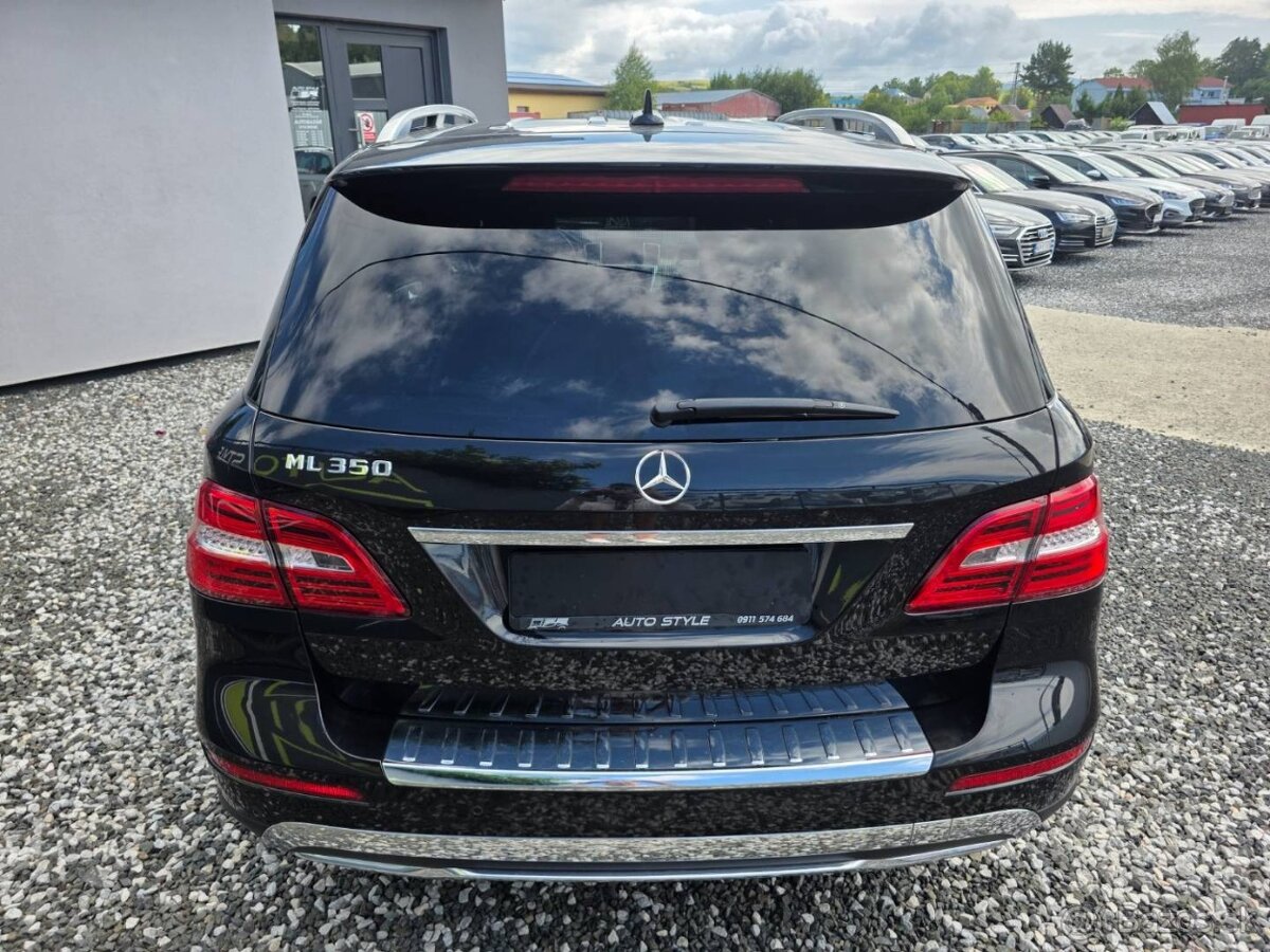 Mercedes-Benz ML - 10