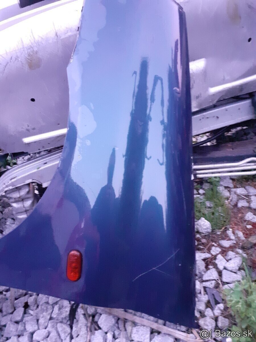 Predam predny blatnik na renaul clio rok 2002 - 10