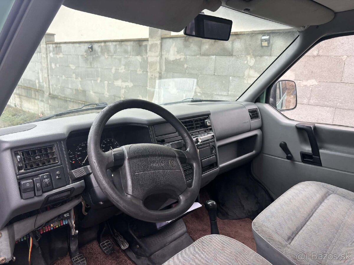 Volkswagen Caravelle T4 - 10